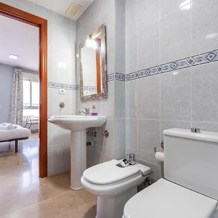 Lovely & Luxury Penthouse In Playamar 托雷莫利诺斯